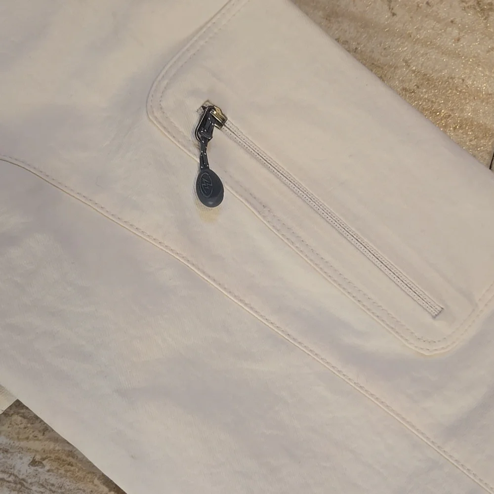 Cloudveil Jackson Hole, Wyoming Creamy White Windbreaker - Picture 8 of 15
